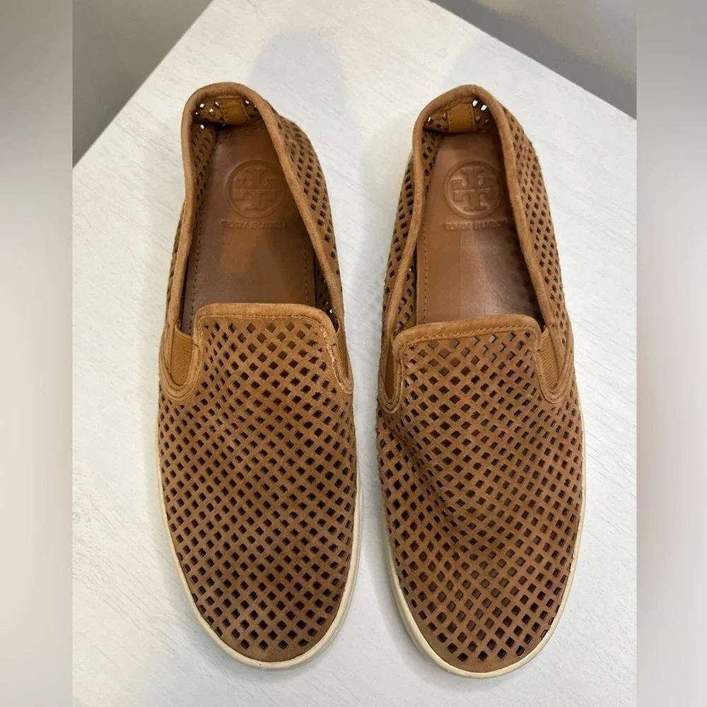 Tory Burch Jesse Suede Perforated Sneaker Tan Sz 9 Slip On